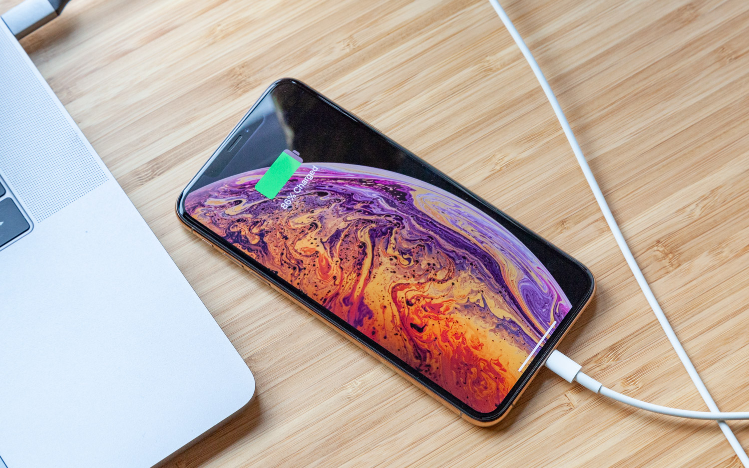 Apple iPhone XS and XS Max went through a battery life test with average results