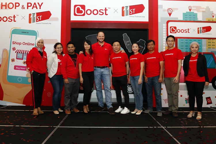 4 - The Boost and 11street management teams at the partnership launch event. From L – R_             i.       Ungku Liza, Director of Operations of Boost            ii.      Salihah Nadiah, Digital Marketing Lead of.JPG