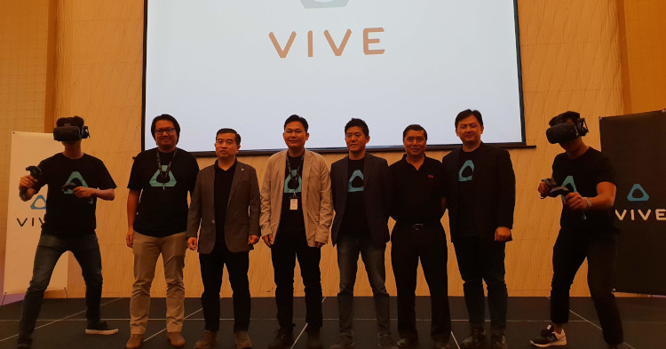 HTC Vive Consumer Edition and Vive Pro Starter Kit is officially available in Malaysia with prices starting from RM2999