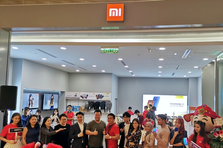 Official Mi Store opens at Pavilion KL with the Mi 8 Pro and the Mi 8 Lite from RM999