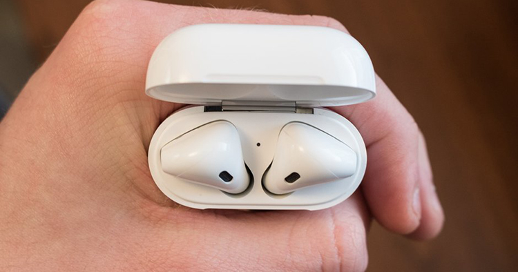 AirPods-2-to-also-come-in-black-AirPower-to-have-exclusive-features-a-new-report-suggests.jpg