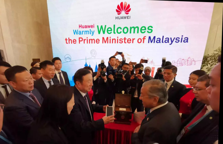 Huawei 5G here to stay as Ren Zhengfei warmly welcomes Tun M’s Beijing visit?