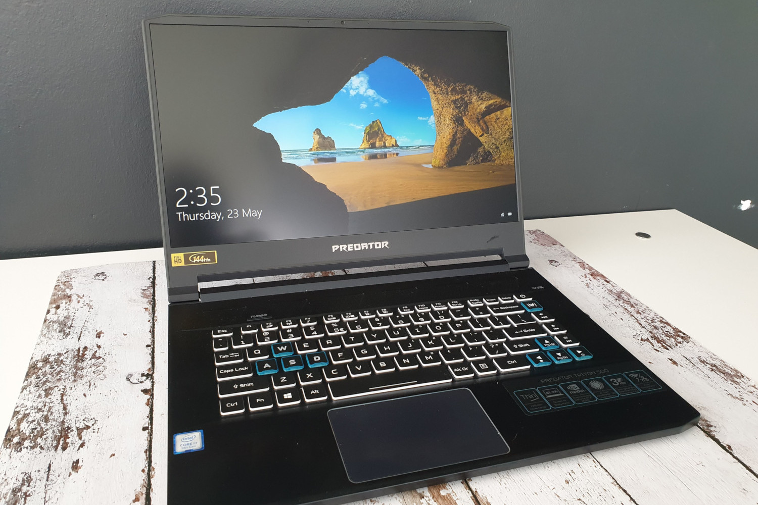 Обзор acer predator triton