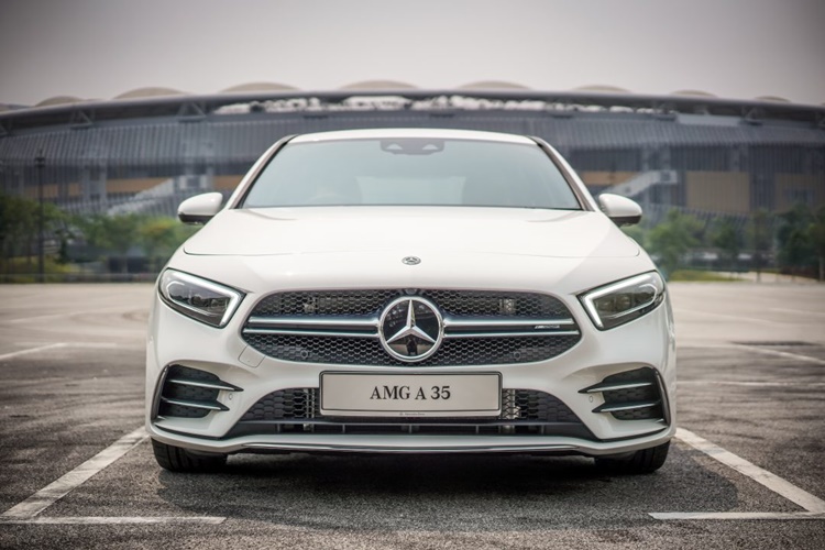 Mercedes-AMG-A-35-4MATIC-Sedan-Ext-13.jpg