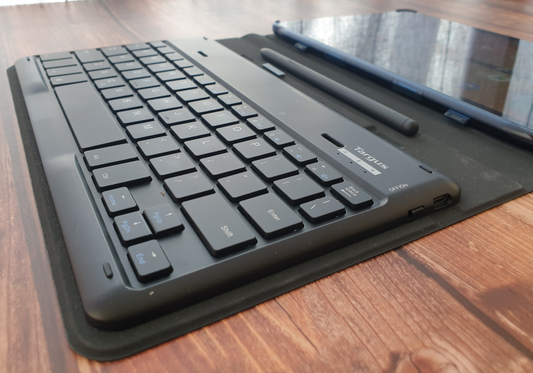 targus slim keyboard cover for tab s6 lite