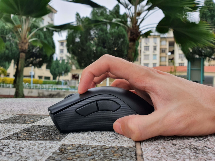 razer deathadder v2 claw grip