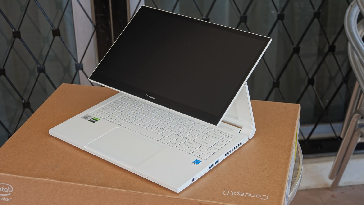 Acer conceptd 3 ezel обзор