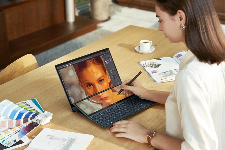 ZenBook Duo 14_UX482_ Scenario photo_02.jpg