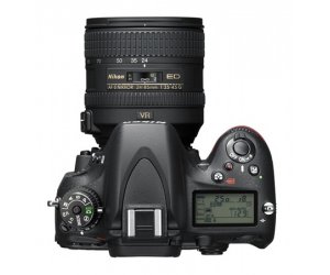 Nikon-D600_24_85_top.jpg