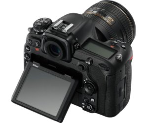 Nikon D500-3.png