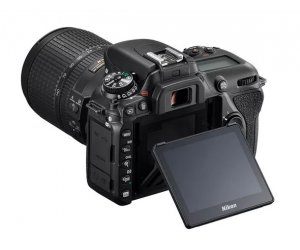 nikon-d7500-2.jpg
