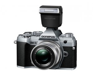 Olympus-OM-D-E-M5-III-1.jpg